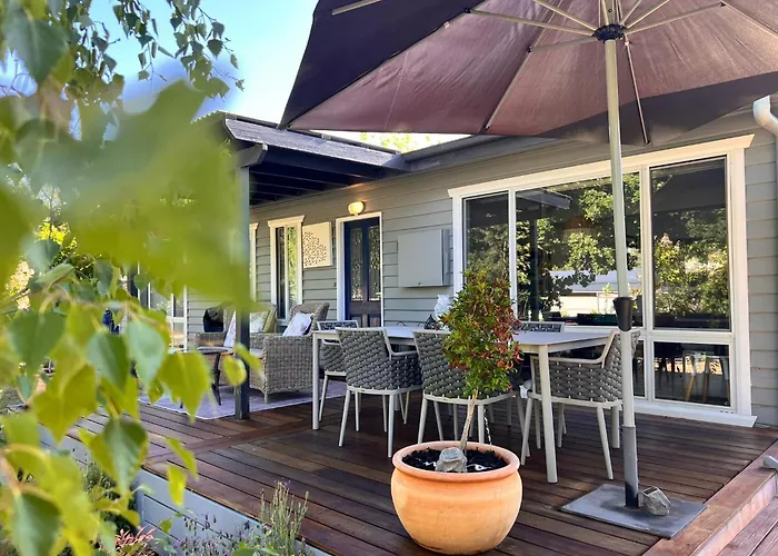 Acorn Cottage Your Home Away From Home In Whitfield